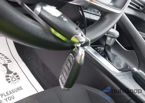 2022 Hyundai Elantra Sel z USA, uszkodzony, nr VIN 5NPLM4AG5NH065974